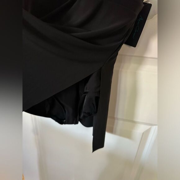 NWT Aqua Green Swimwear Black Swimsuit w/ Skirt Size Medium - Picture 5 of 12